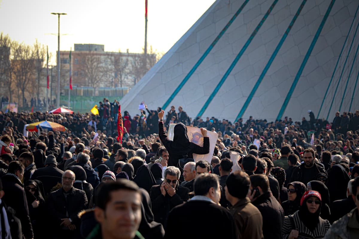 Trump Threatens to Destroy Iranian Infrastructure – What It Means for FX Traders