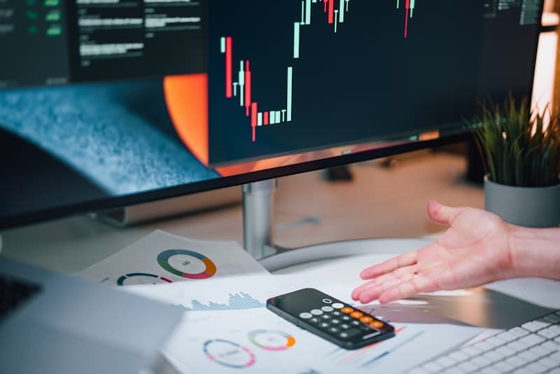 Synergizing Fundamentals and Charts: A Step‑by‑Step Blueprint for High‑Probability Forex and Crypto Trades