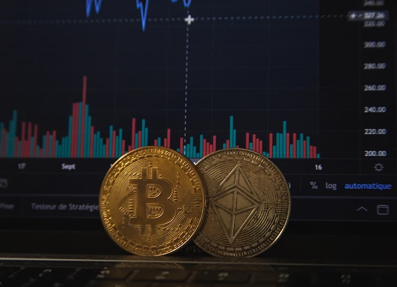 The Hidden Pitfalls of Grid and Martingale Strategies: Why Theory Falls Short in Live Markets